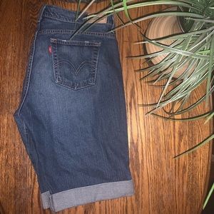 Levi Stratus & Co Bermuda Shorts!